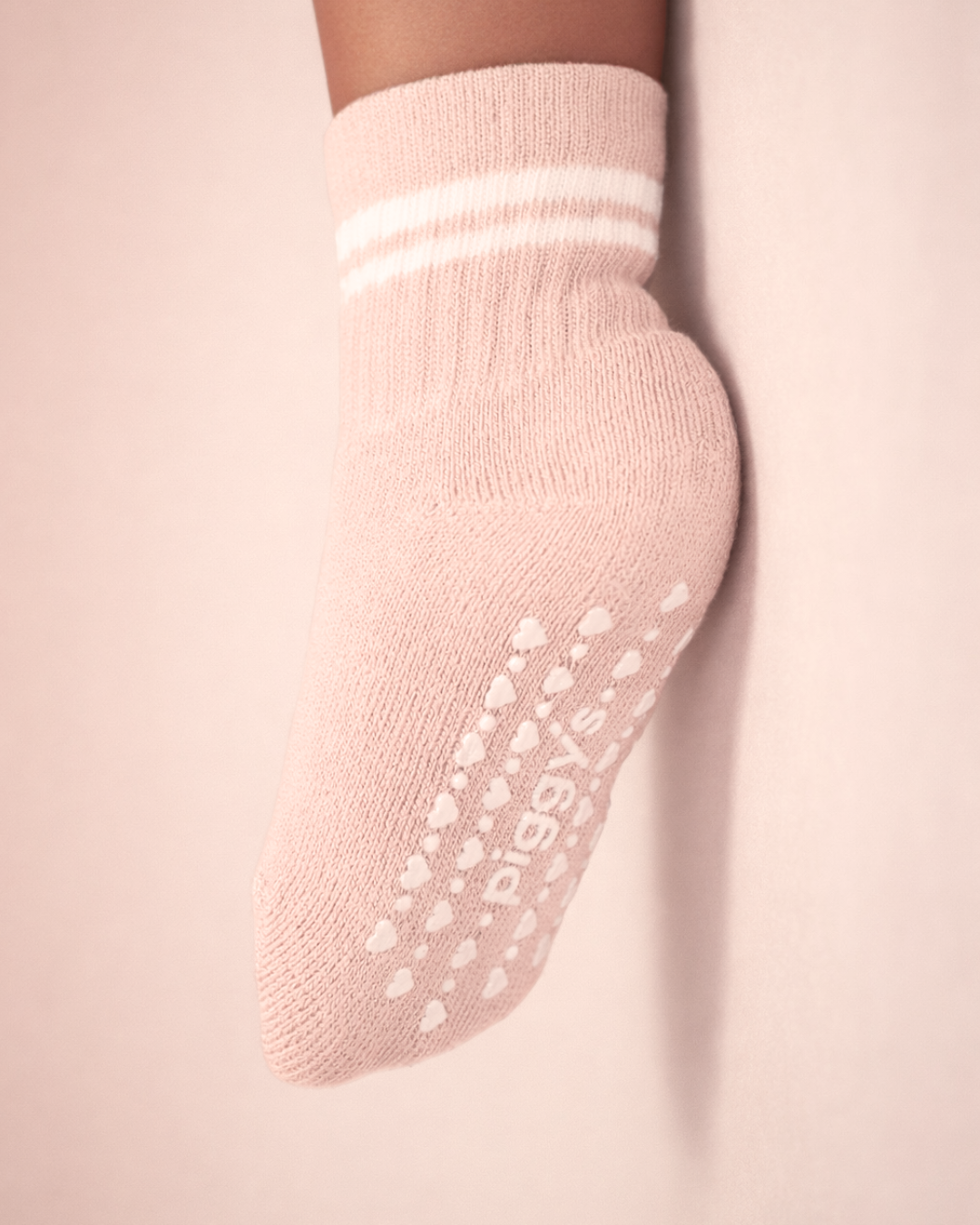 Newborn Gripper Crew Socks 4-Pack (0-3 Months)