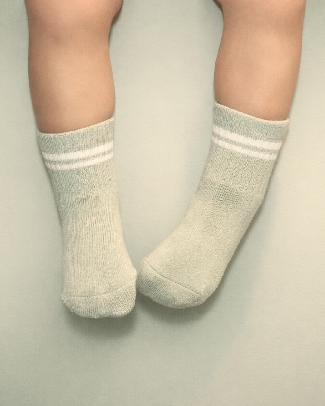 Newborn Gripper Crew Socks 4-Pack (0-3 Months)