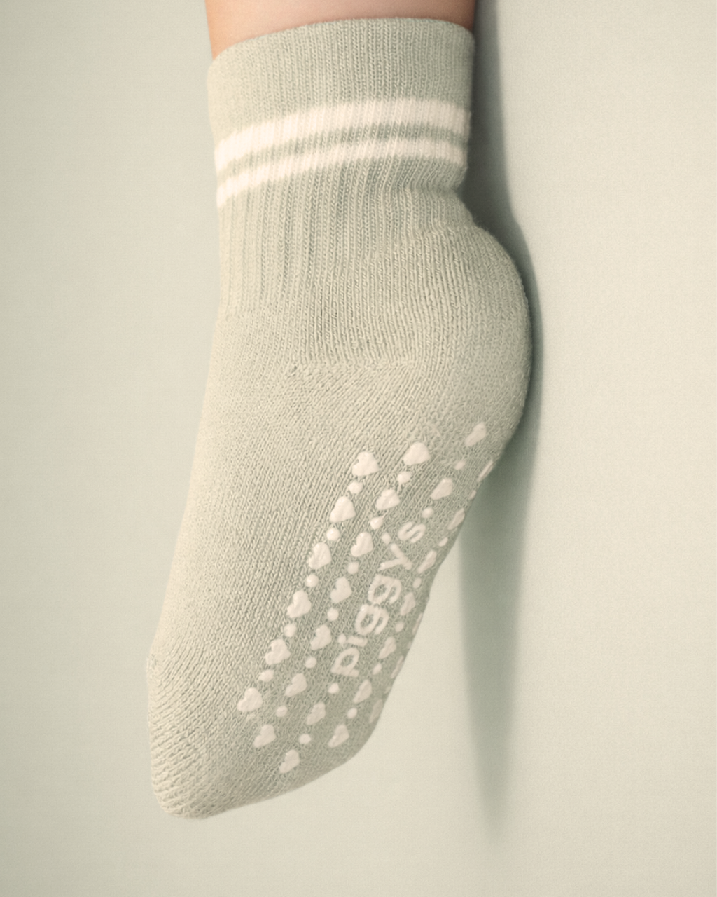 Newborn Gripper Crew Socks 4-Pack (0-3 Months)