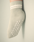 Newborn Gripper Crew Socks 4-Pack (0-3 Months)