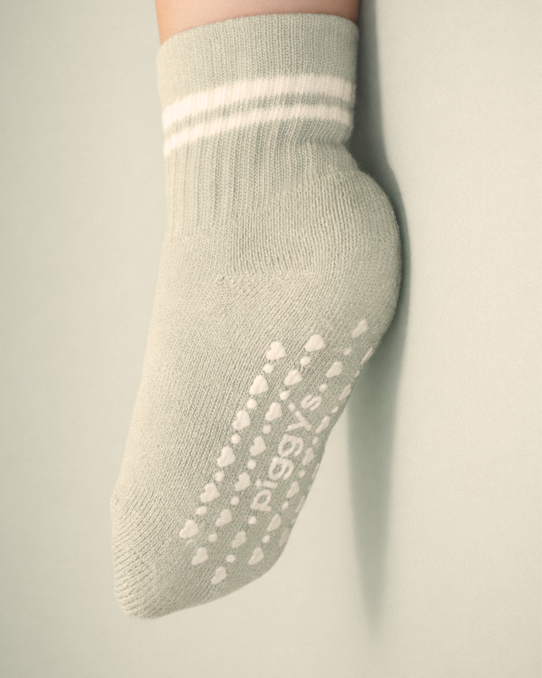Newborn Gripper Crew Socks 4-Pack (0-3 Months)