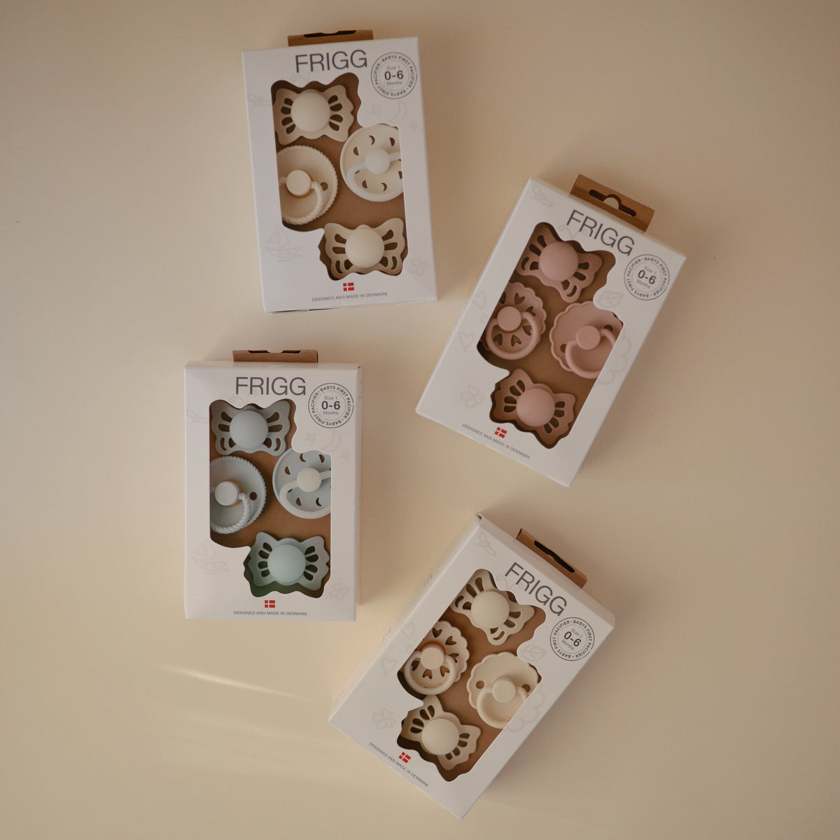 FRIGG Baby's First Pacifier Floral Heart (Blush) 4-Pack - Mushie