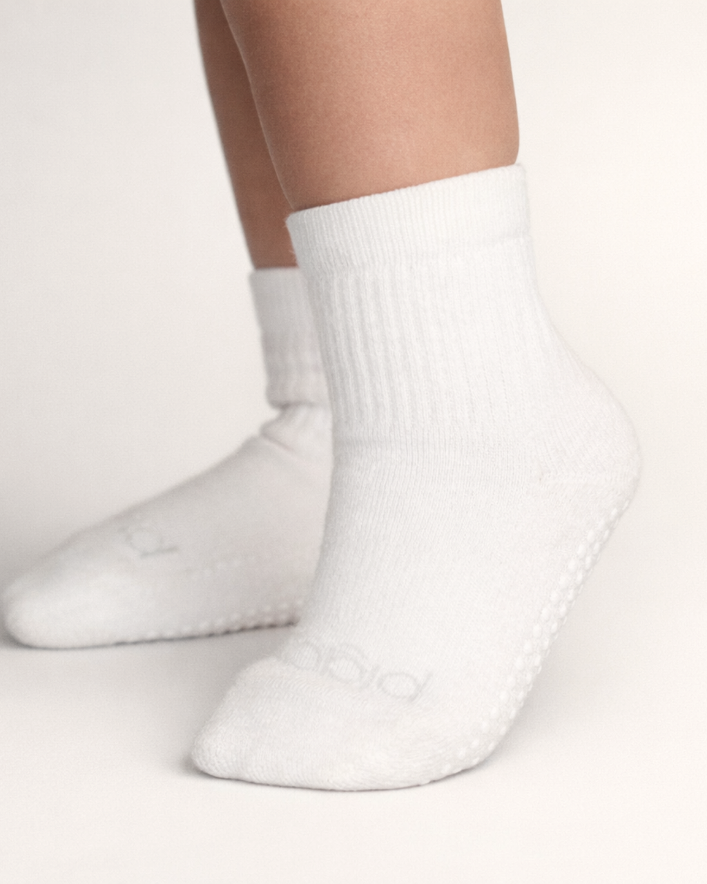 Toddler Gripper Crew Socks 4-Pack (2-3T)