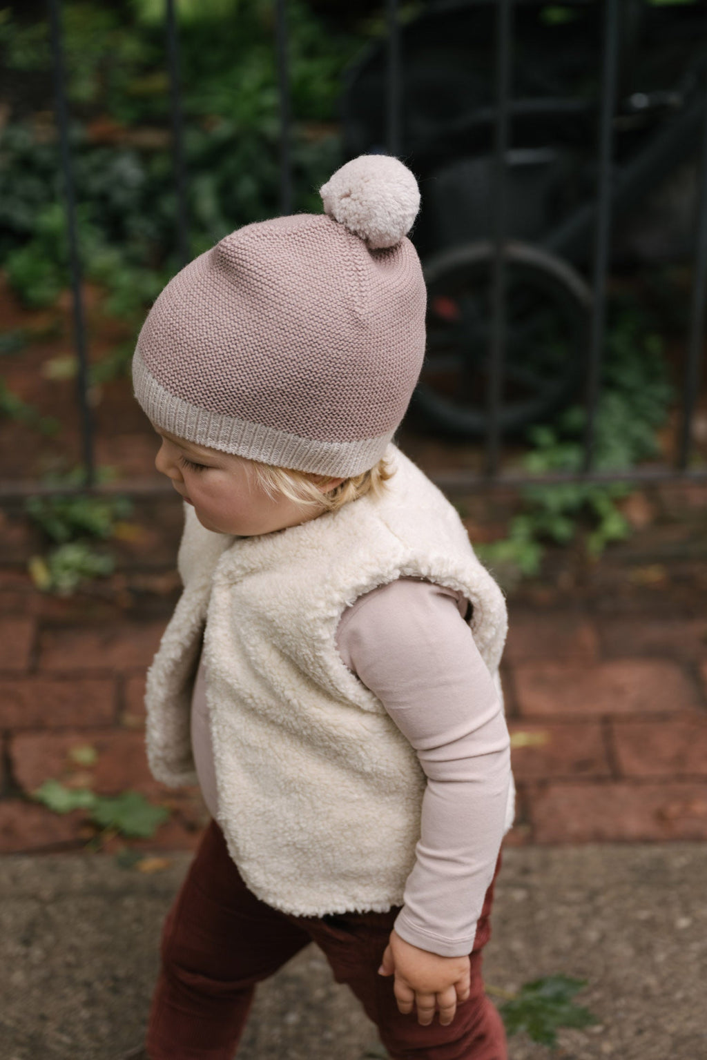 Pehr Sherpa Vest in Natural