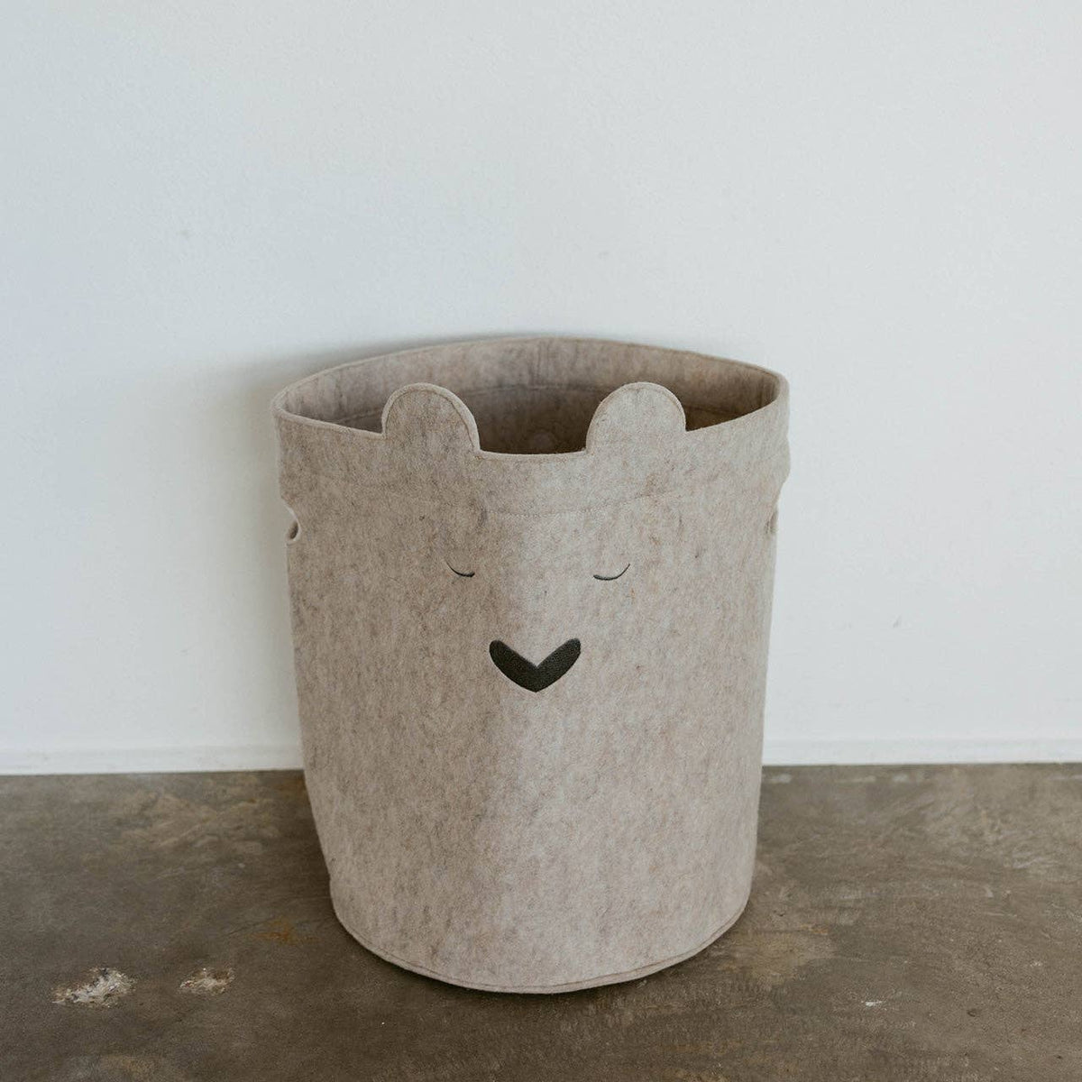 Bear Felt Laundry Hamper