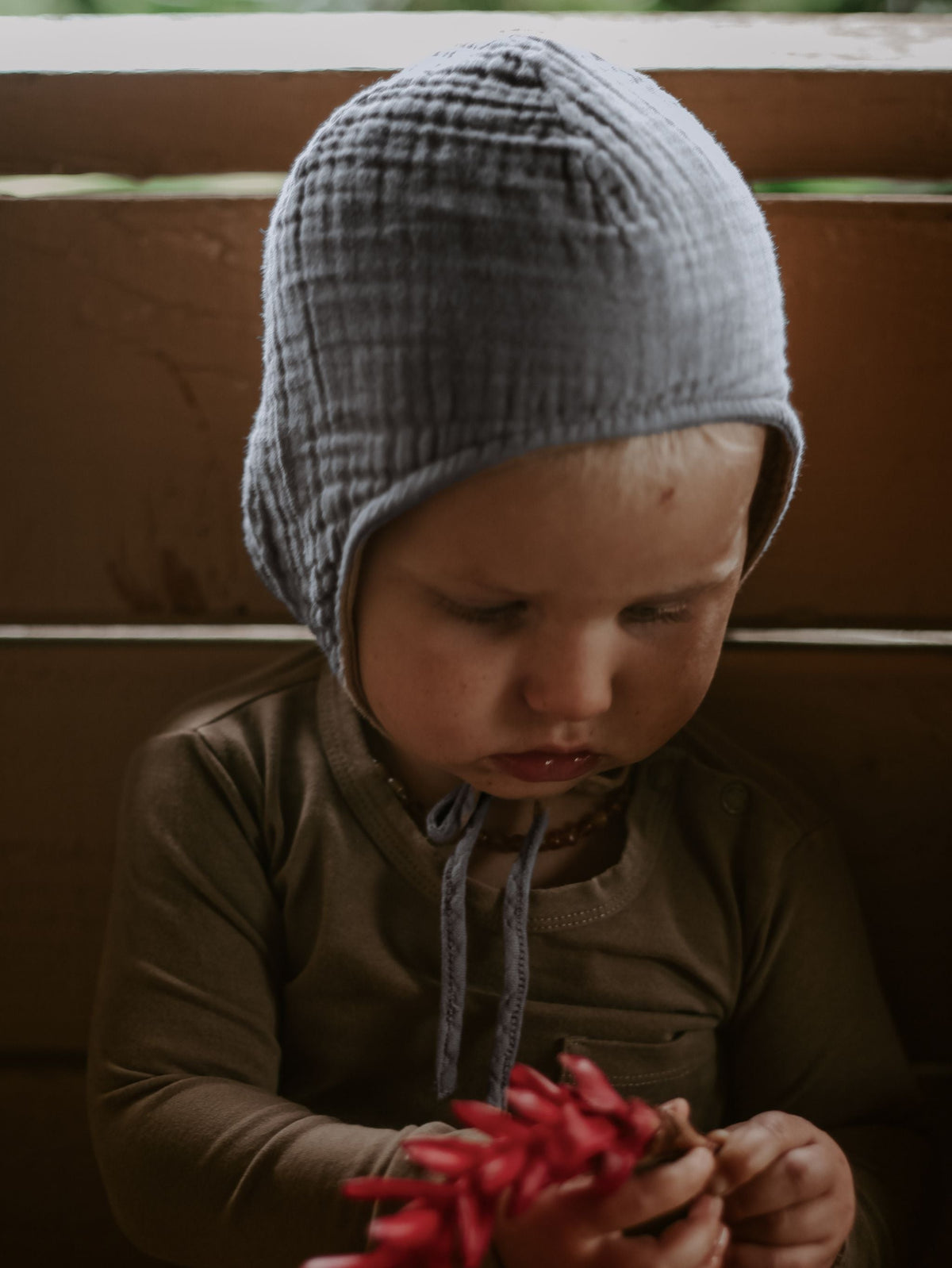 El gorrito de jardín para bebé
