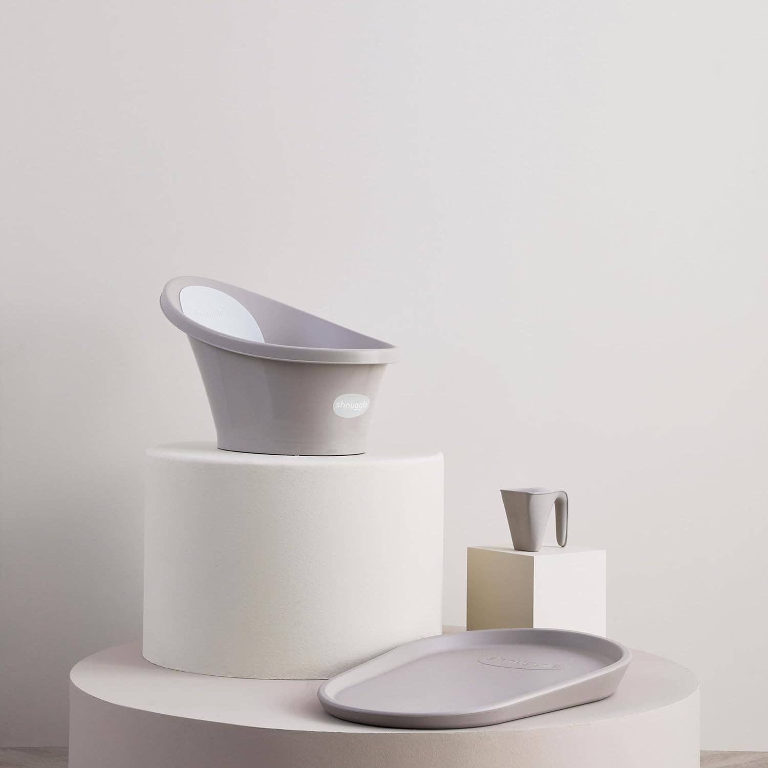 Shnuggle Baby Bath Tub, Suitable from Birth