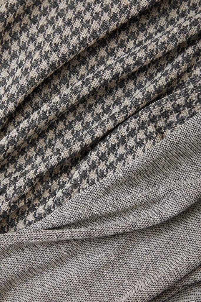 Stormy Houndstooth Wrap