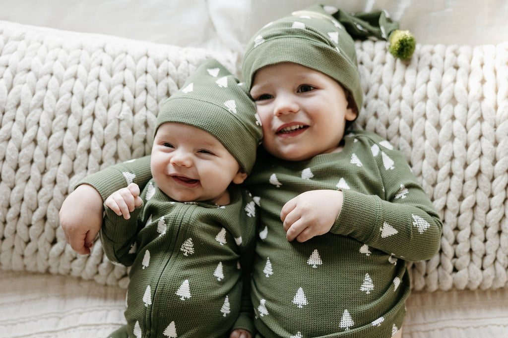Frosty Pine | Holiday Thermal Zipper Footie & Cap Set
