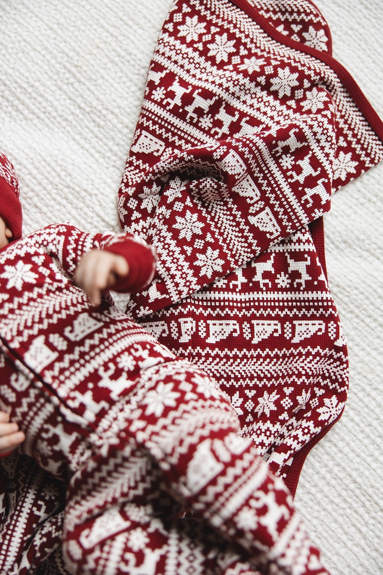 Santa's Sleigh | Holiday Thermal Zipper Footie & Cap Set