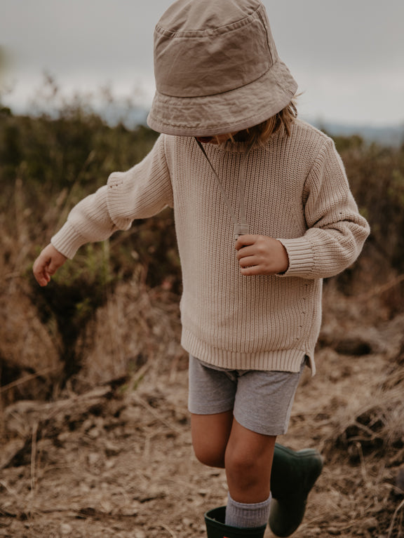 El Suéter Esencial para Niños