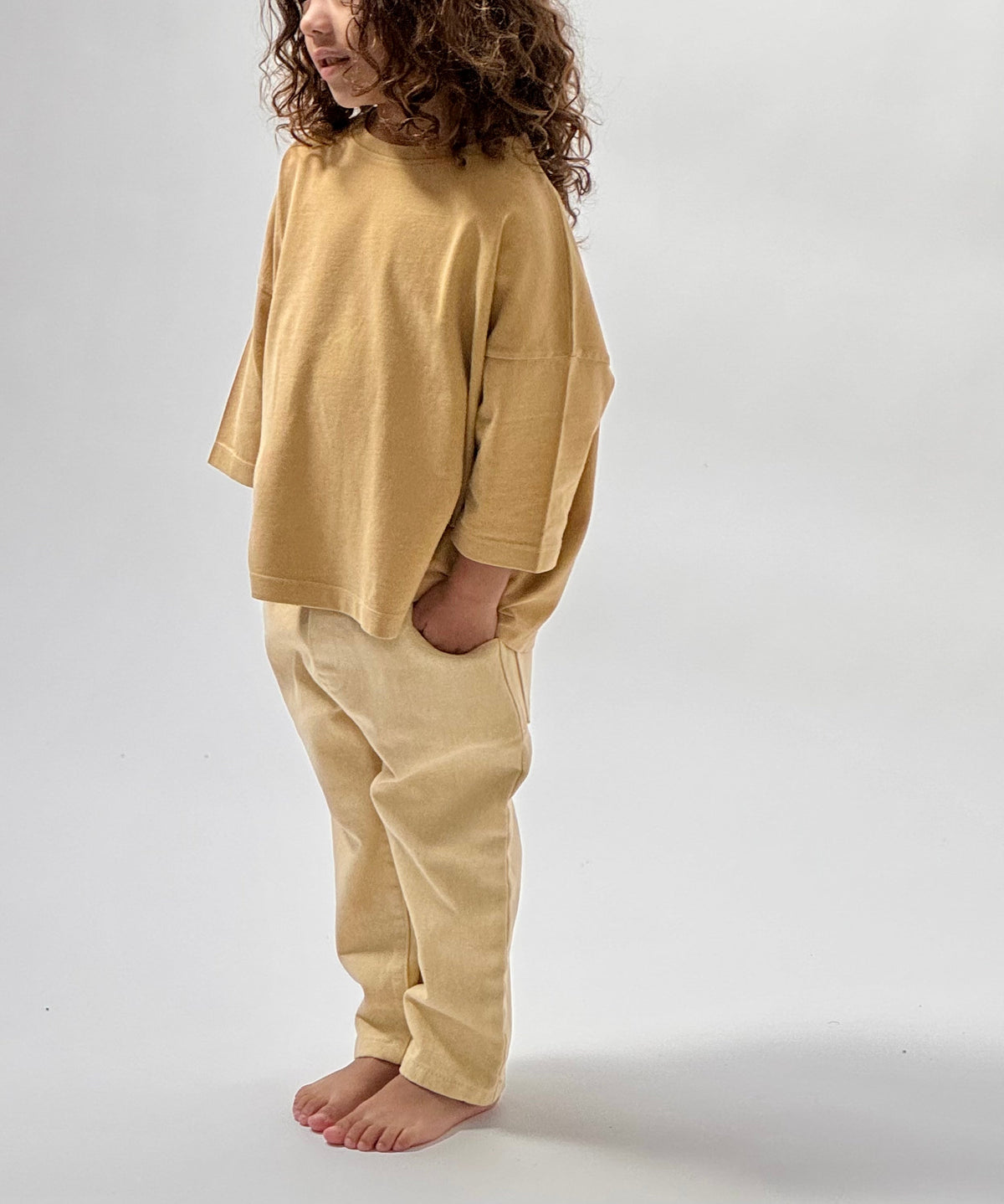 La camiseta extragrande para niños