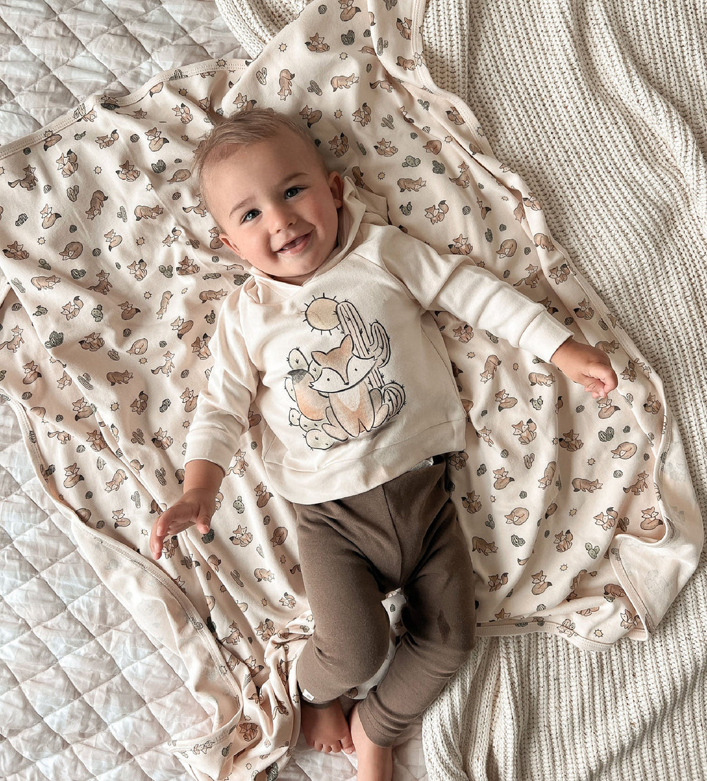 Little Fox Graphic | Kids' Organic Raglan Hoodie