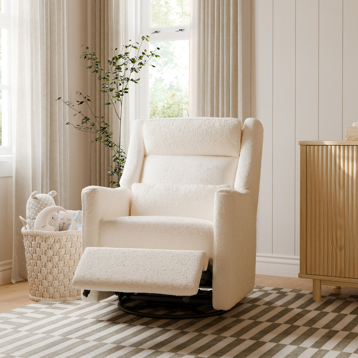 Kiwi Plus Power Recliner and Swivel Glider with Power Adjustable Headrest and USB Port