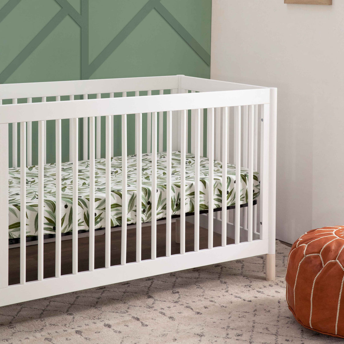 Cuna convertible 4 en 1 Gelato con kit de conversión a cama para niños pequeños