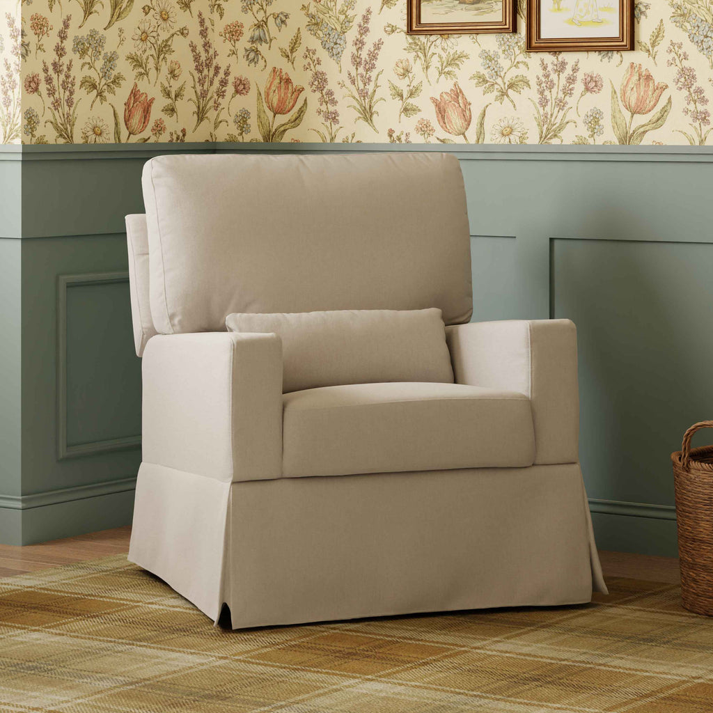 Sillón giratorio y mecedora Crawford con respaldo de almohada