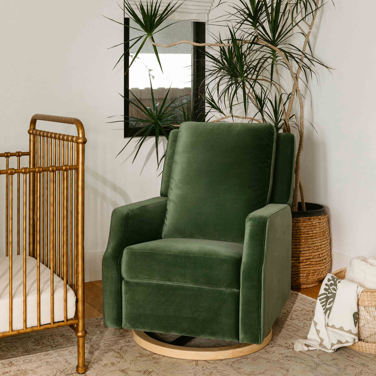 Sillón reclinable y mecedora giratoria Crewe
