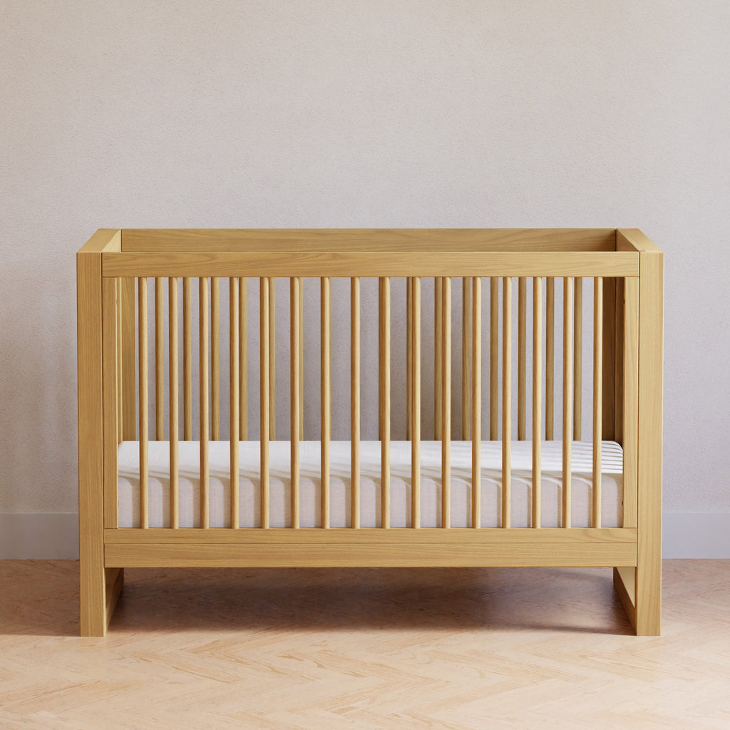 Cuna convertible 3 en 1 Nantucket con kit de conversión para cama de niño pequeño