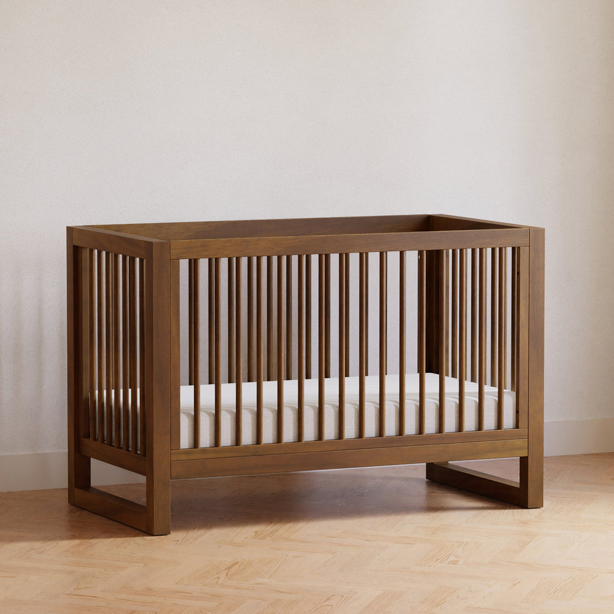 Cuna convertible 3 en 1 Nantucket con kit de conversión para cama de niño pequeño