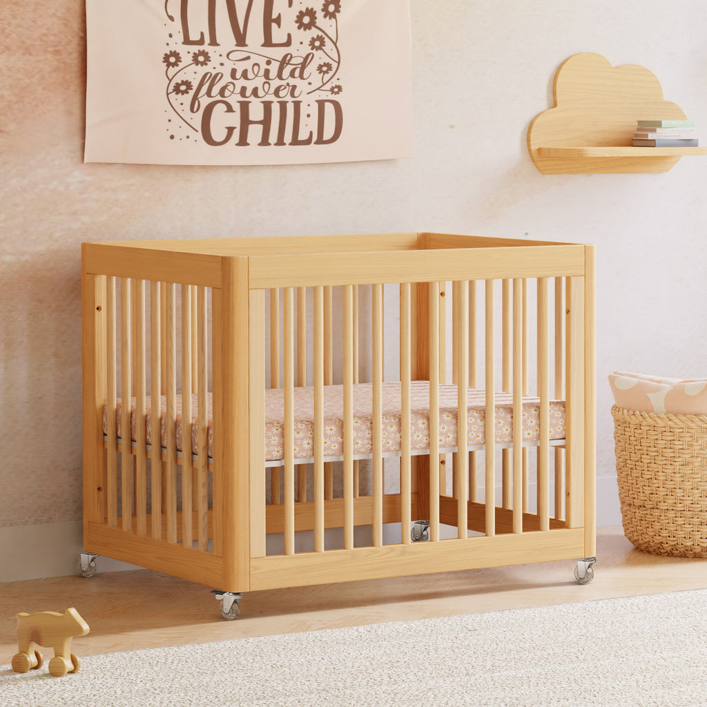 Yuzu 8-in-1 Convertible Crib with All-Stages® Conversion Kits