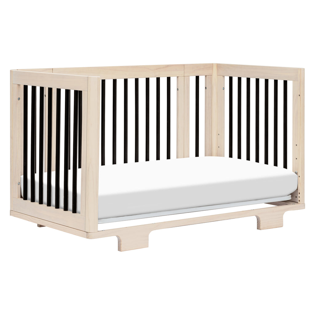 Yuzu 8-in-1 Convertible Crib with All-Stages® Conversion Kits