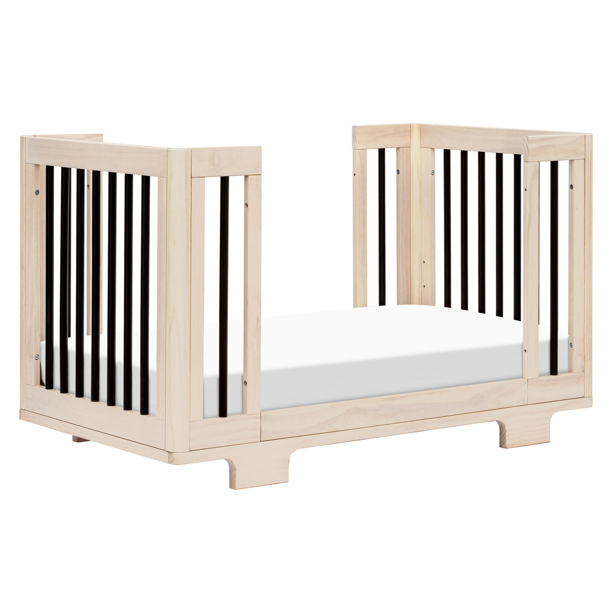 Yuzu 8-in-1 Convertible Crib with All-Stages® Conversion Kits