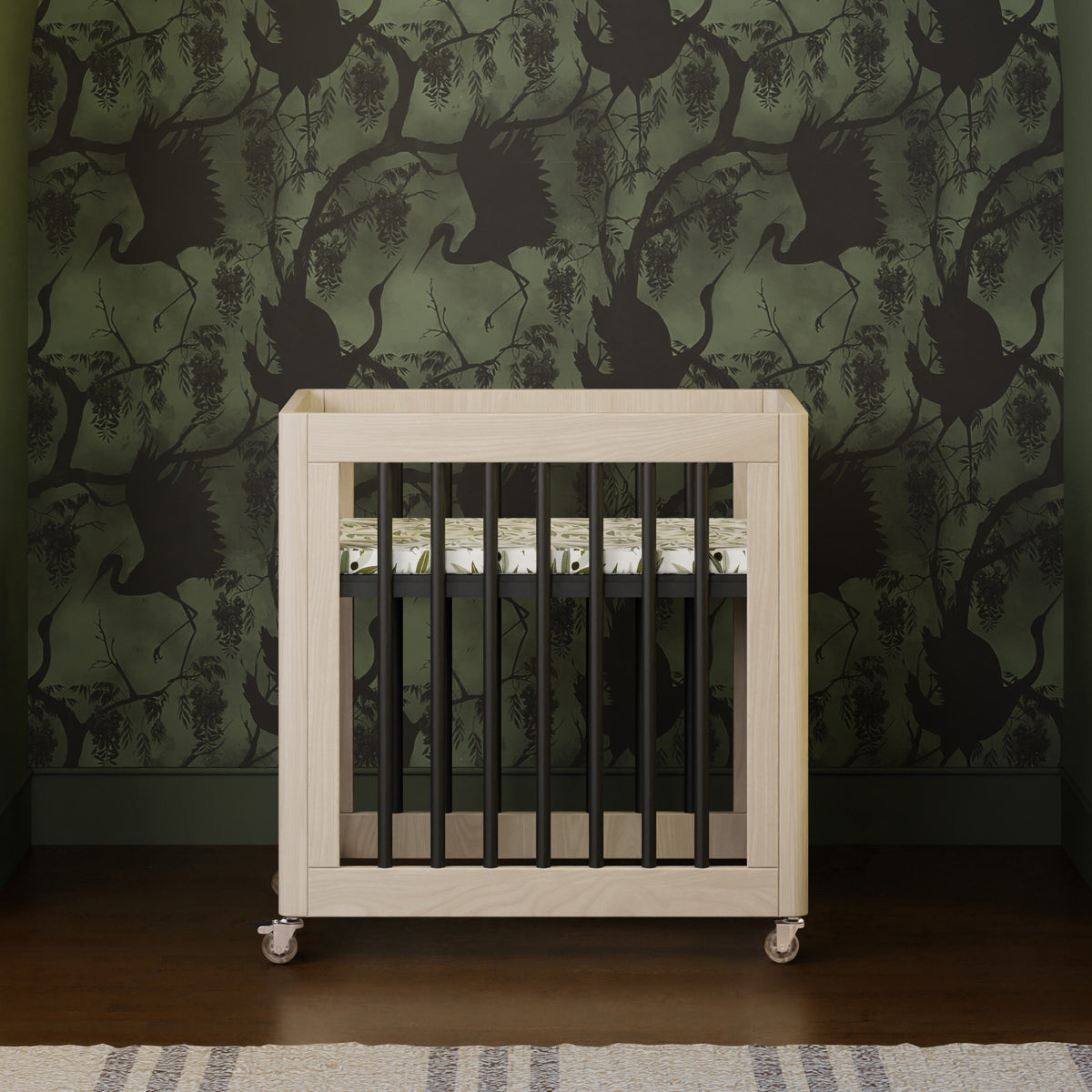 Yuzu 8-in-1 Convertible Crib with All-Stages® Conversion Kits