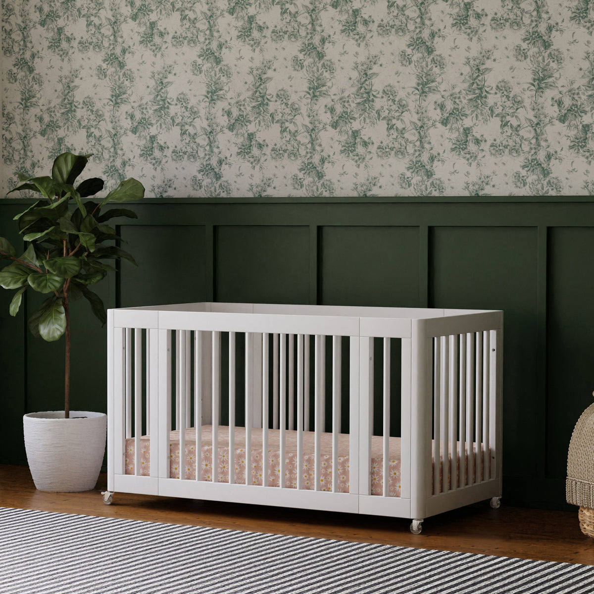 Yuzu 8-in-1 Convertible Crib with All-Stages® Conversion Kits