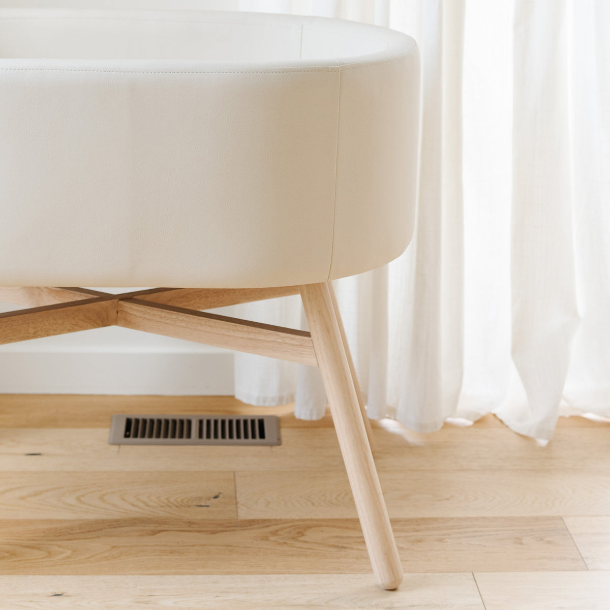 babyletto x GATHRE Capsule Bassinet