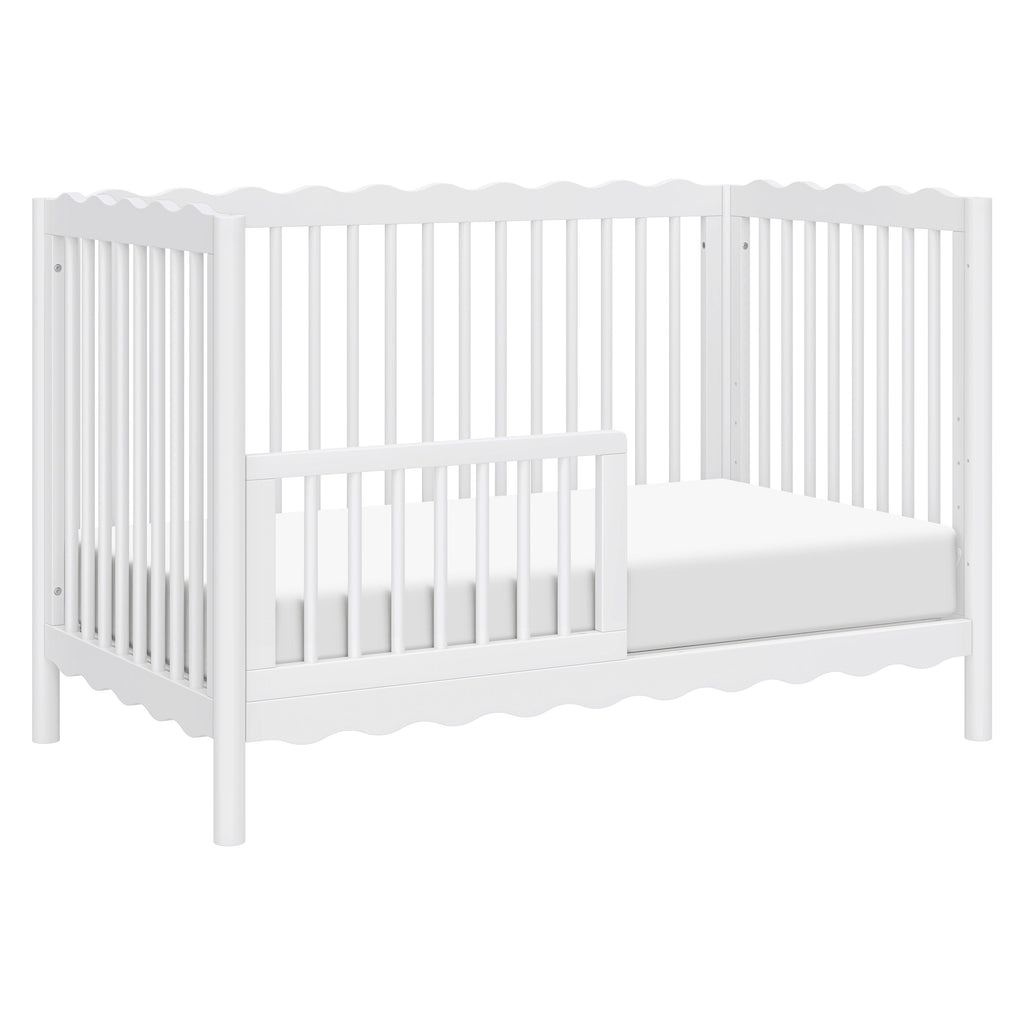 Cuna convertible 4 en 1 Swell con kit de conversión para cama de niño pequeño