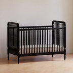 Cuna convertible 3 en 1 Liberty con kit de conversión a cama para niños pequeños