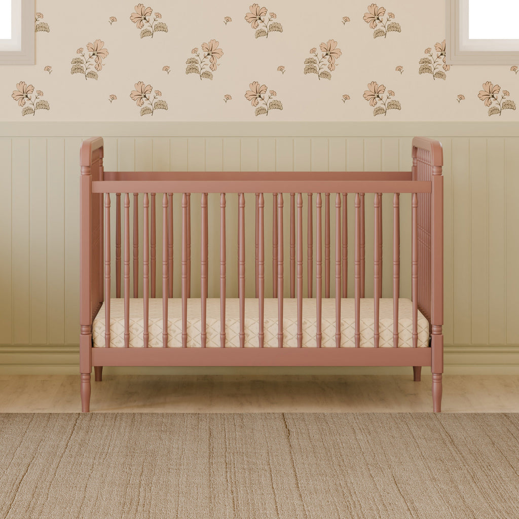 Cuna convertible 3 en 1 Liberty con kit de conversión a cama para niños pequeños