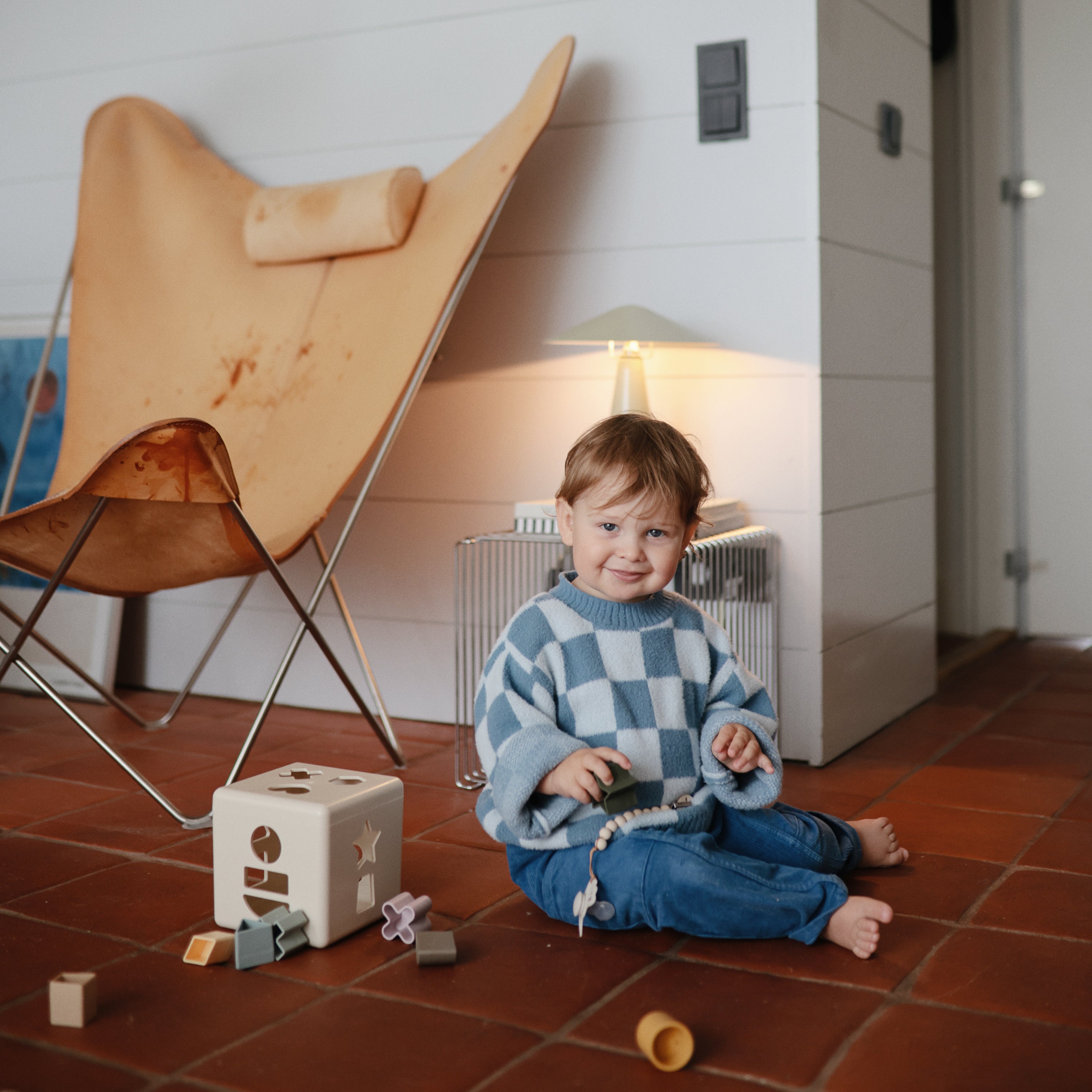 Shape Sorting Box - Mushie