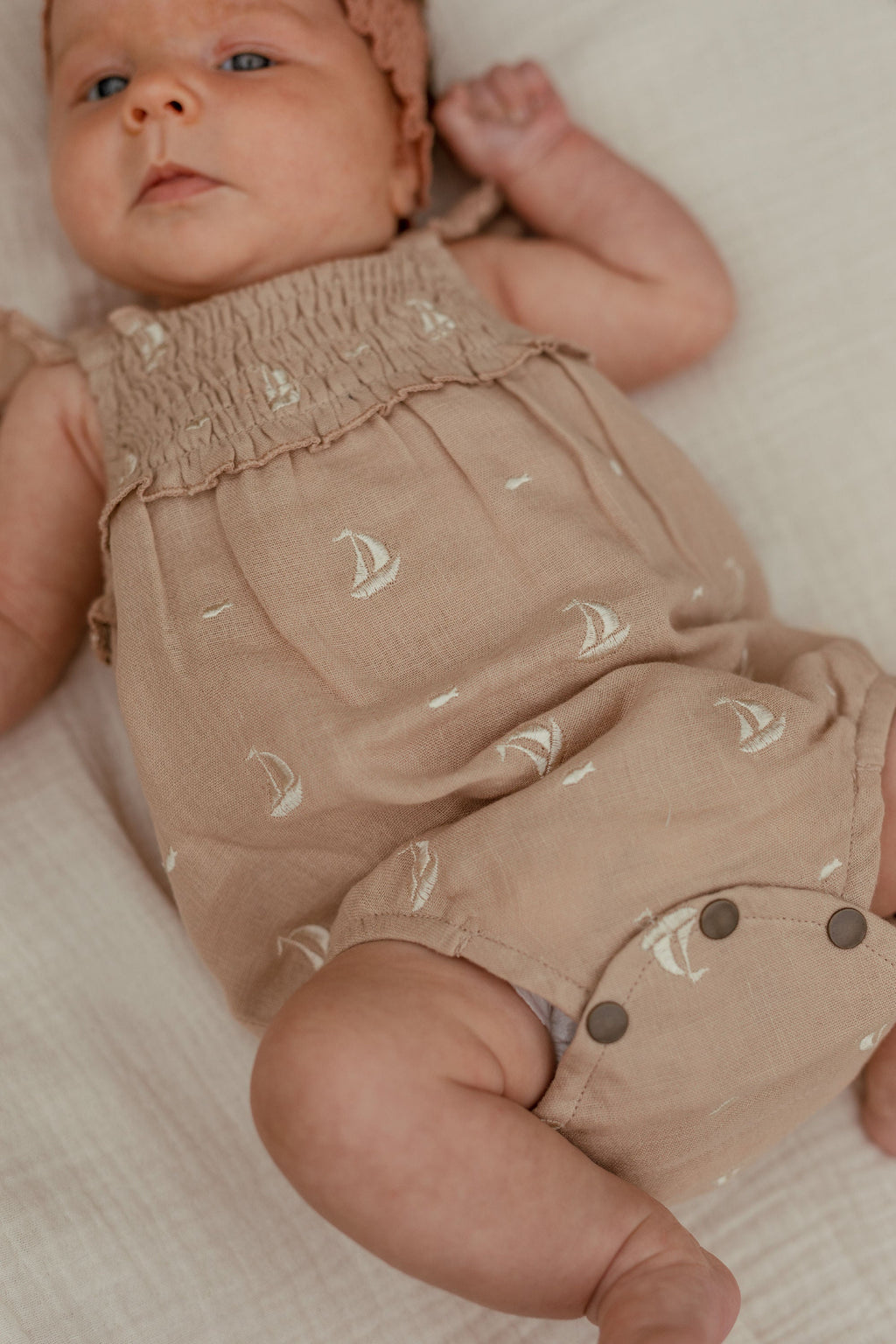 Oatmeal Sailboat | Organic Muslin Sleeveless Bodysuit