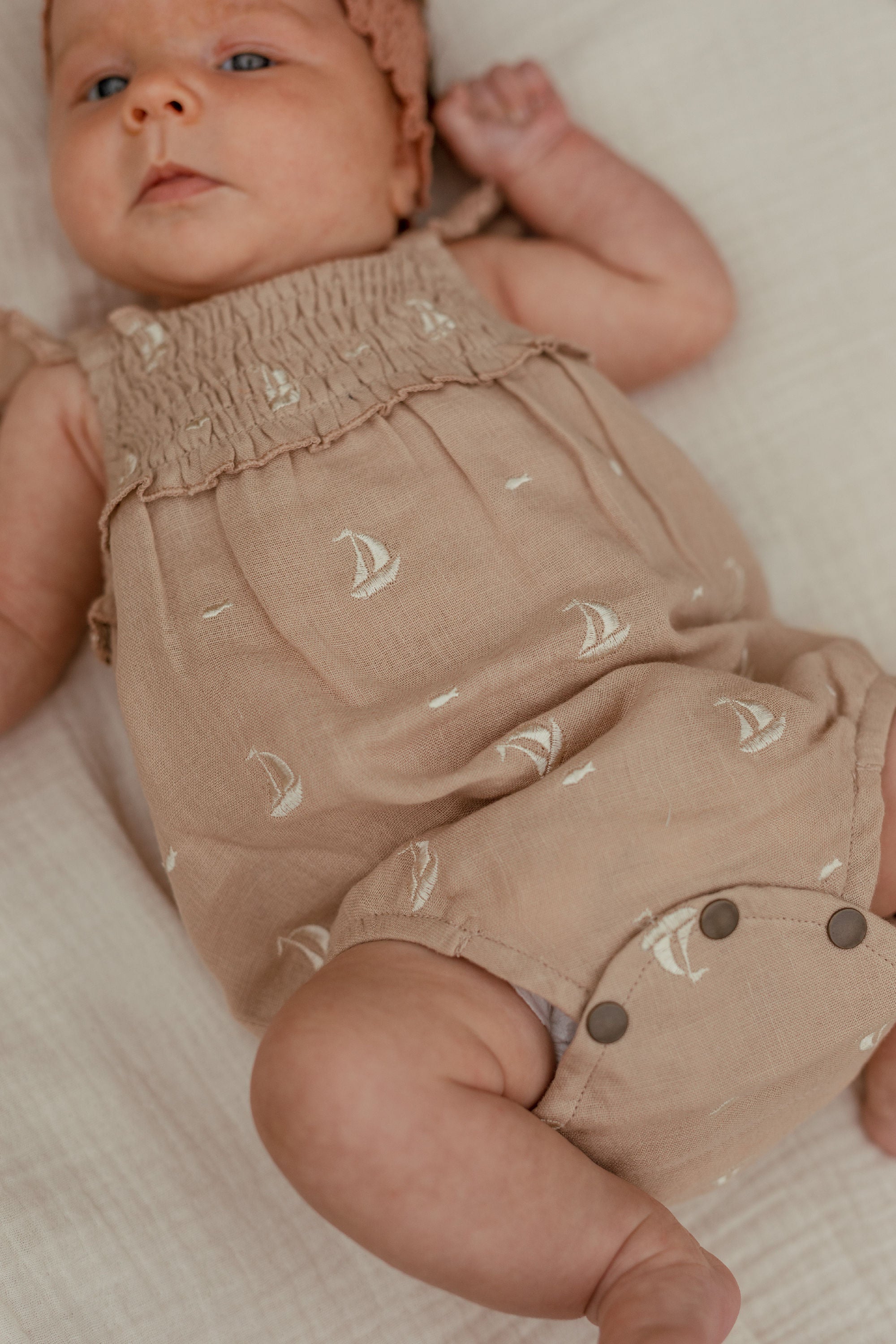 Oatmeal Sailboat | Organic Muslin Sleeveless Bodysuit