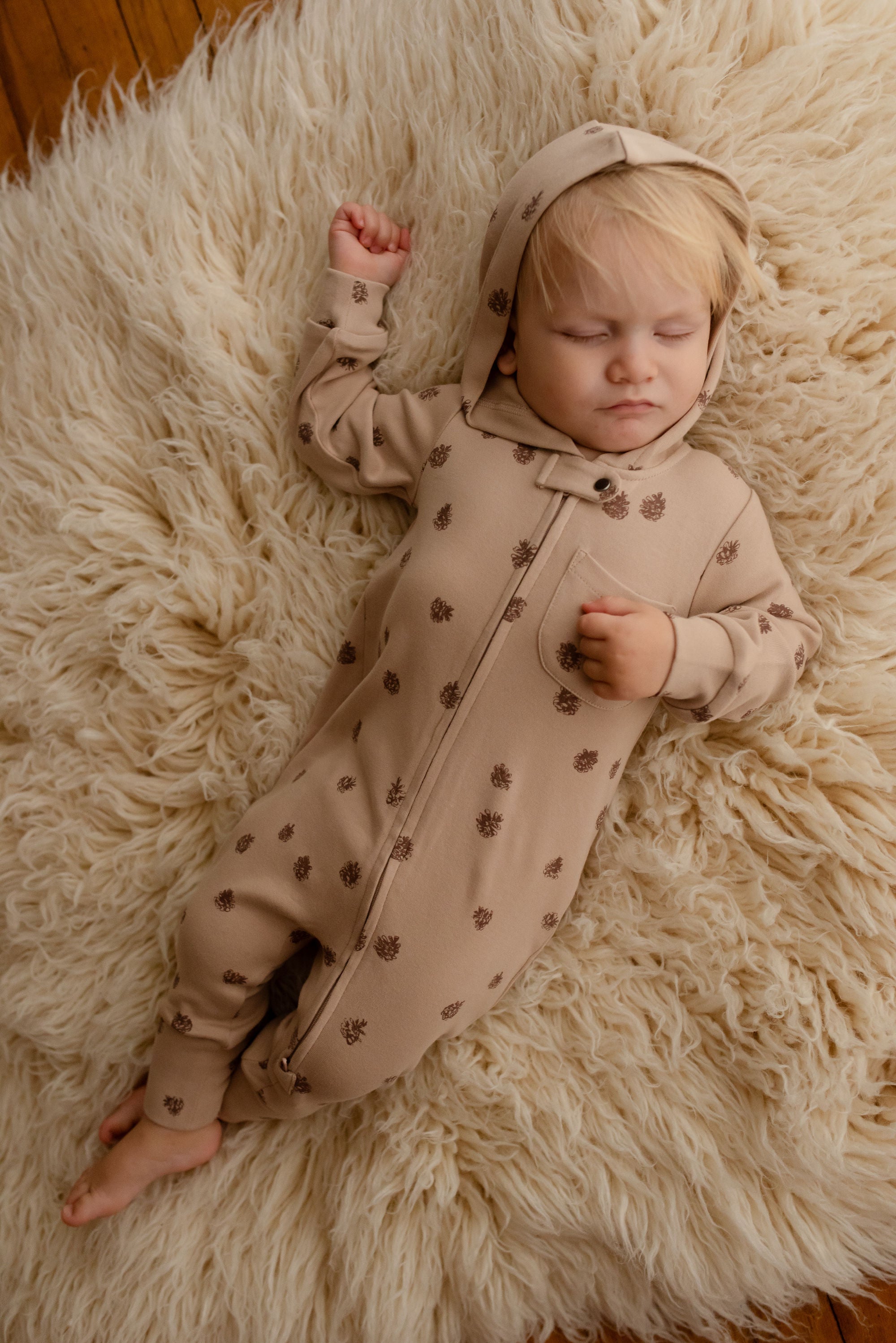 Oatmeal Pinecone | Organic Zipper Romper