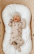 Oatmeal Pinecone | Organic Zipper Footie