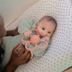 Daisy Rattle Teether - Mushie