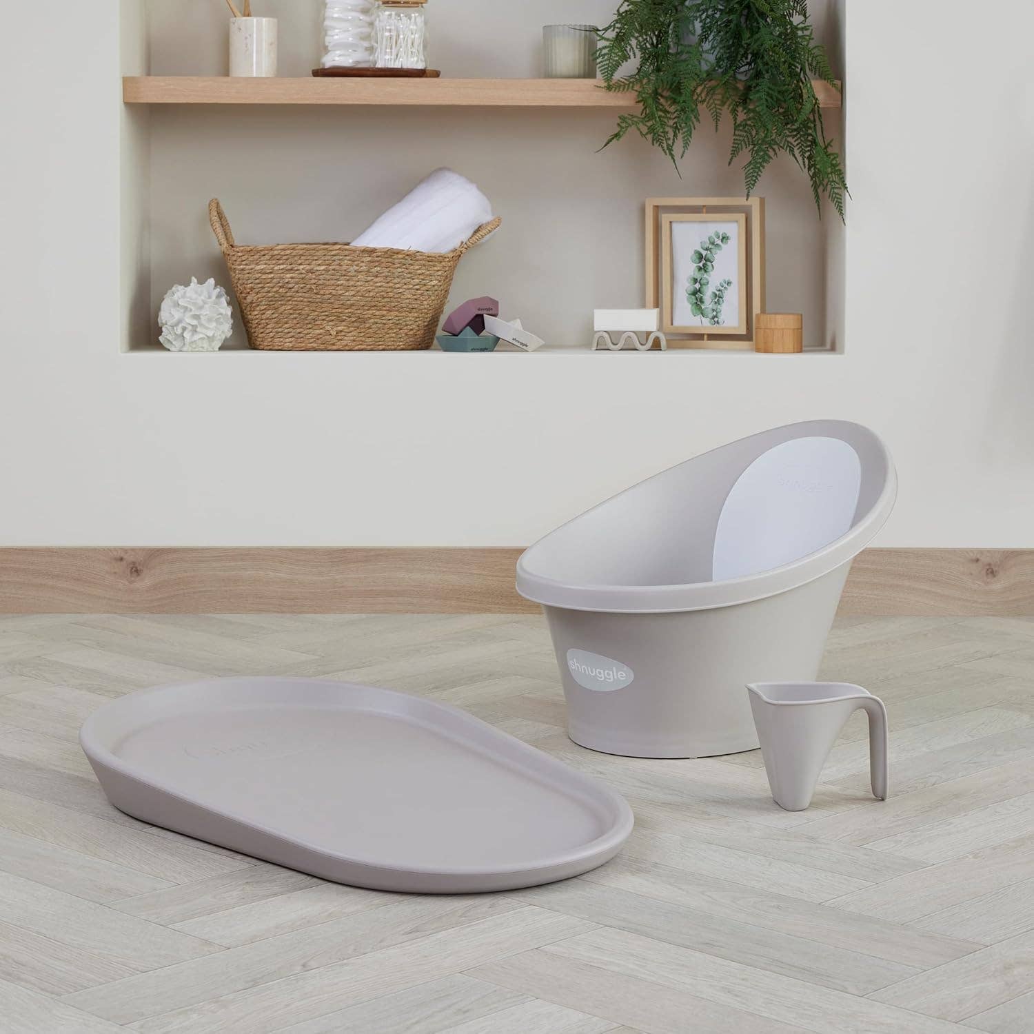 Shnuggle Baby Bath Tub, Suitable from Birth