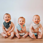 Set de baberos tipo bandana (paquete de 8)