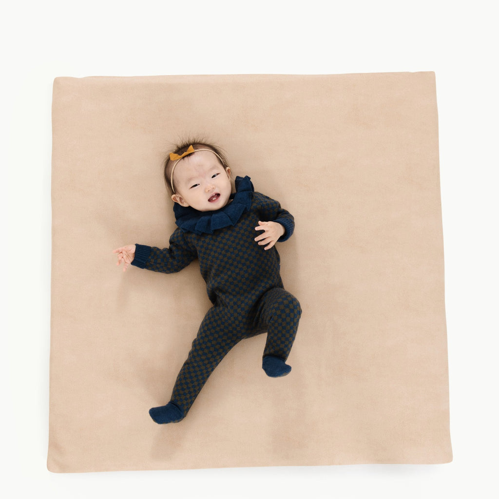 Minialfombrilla de juego acolchada