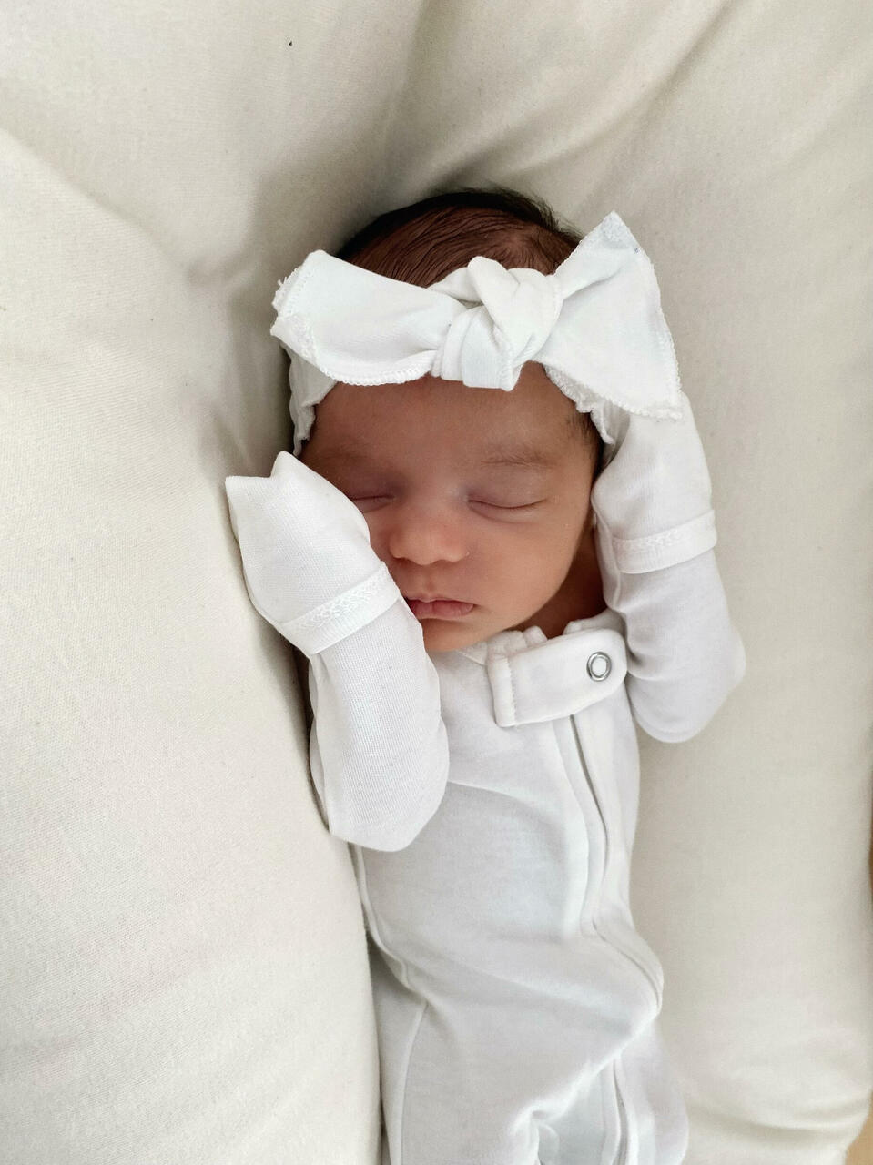 White | Organic Smocked Tie Headband