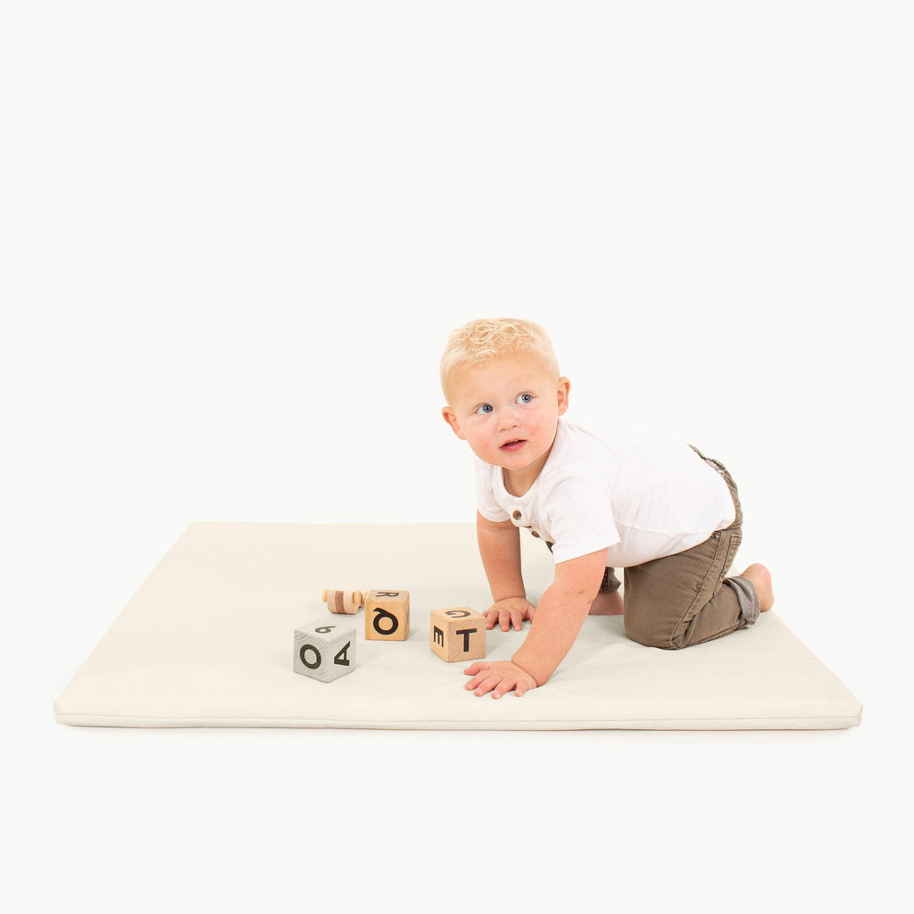 Minialfombrilla de juego acolchada
