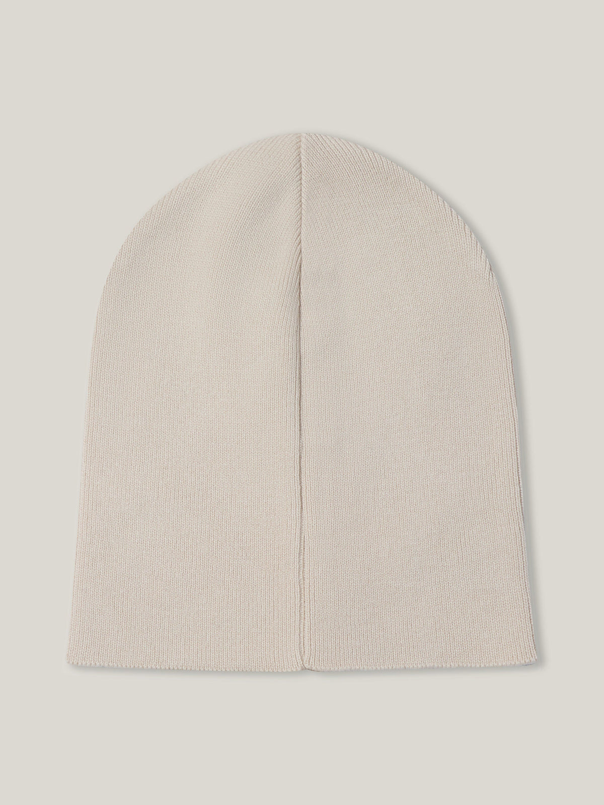 El gorro de punto para bebé