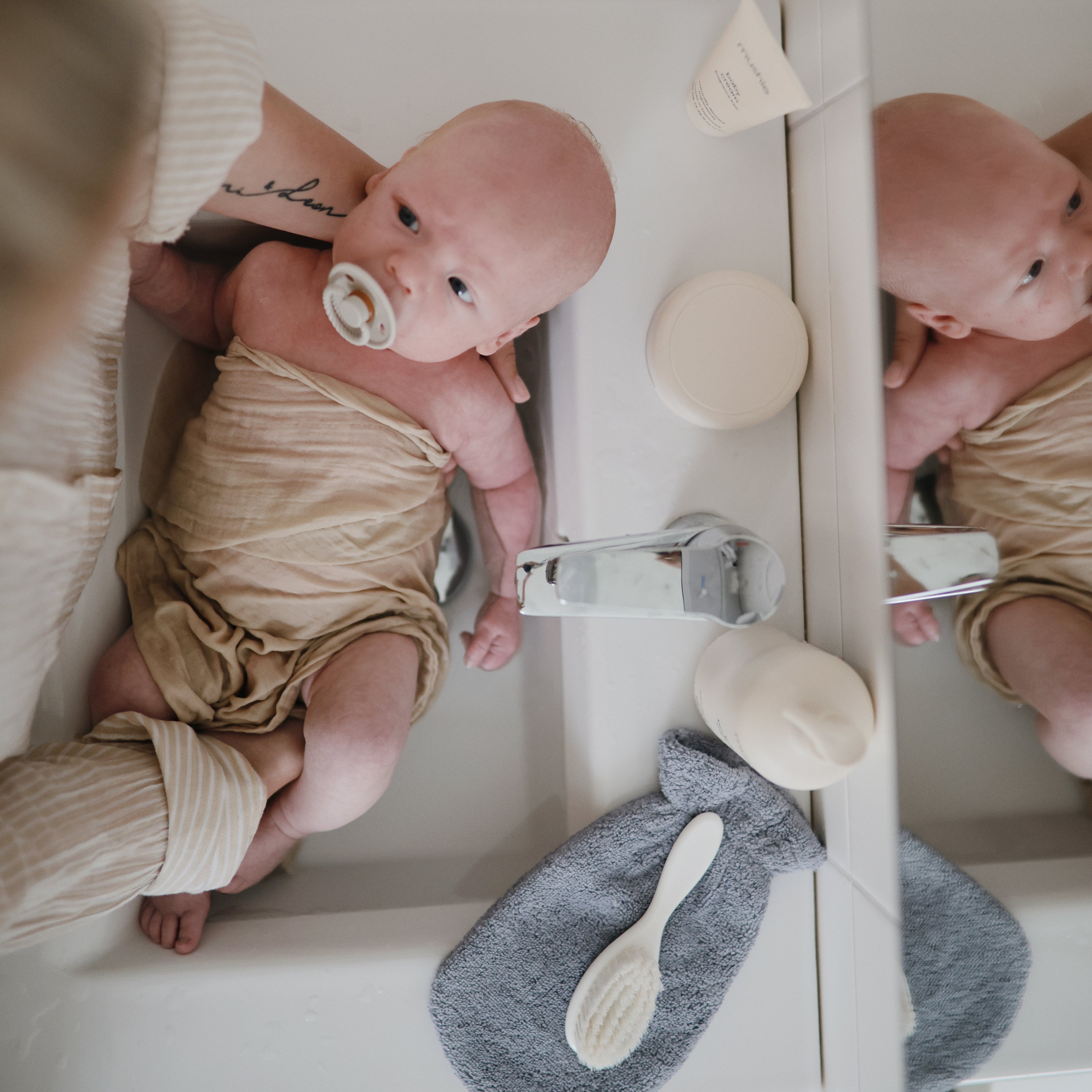 Organic Cotton Bath Mitt - Mushie