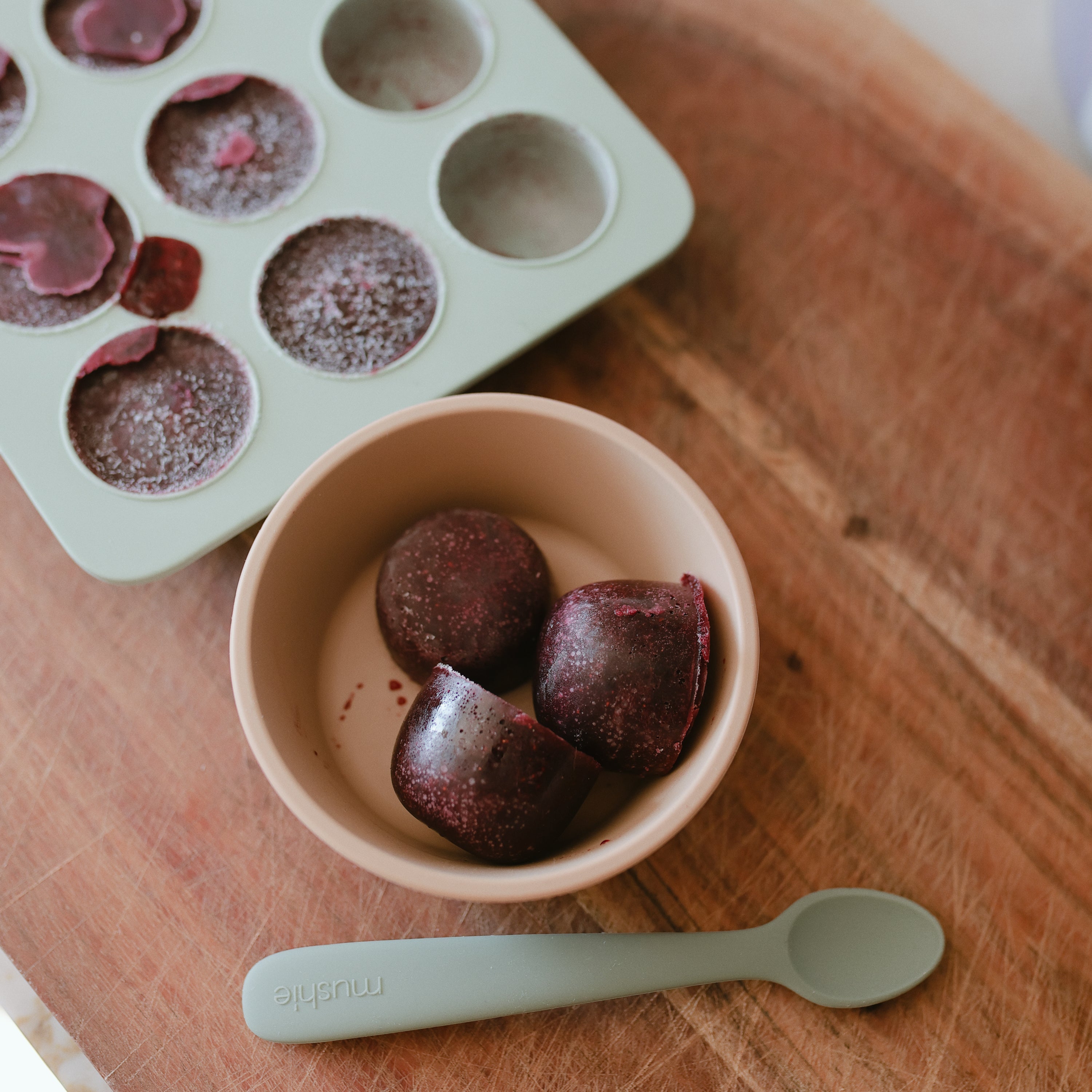 Silicone Feeding Spoons - Mushie
