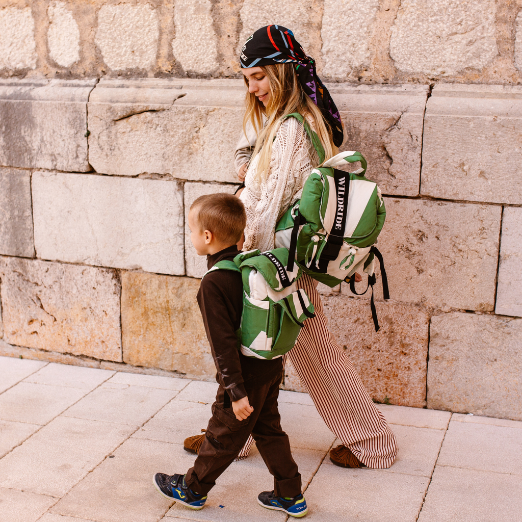 Mochila reciclada para niños